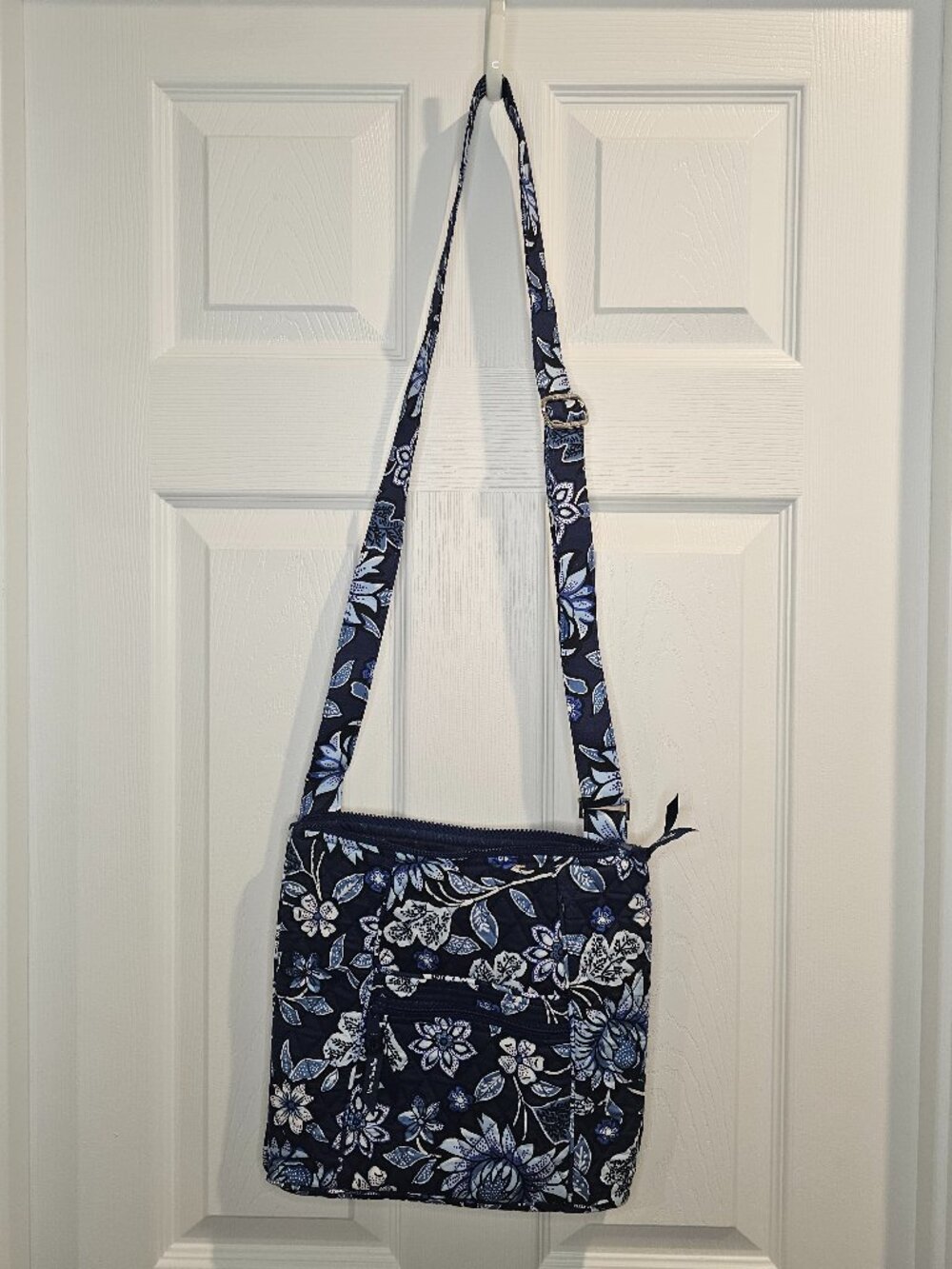 NWOT Vera Bradley Hipster Tropics Tapestry Crossbody Purse Bag Floral Tote